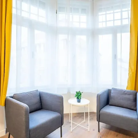 Super New Βουδαπέστη