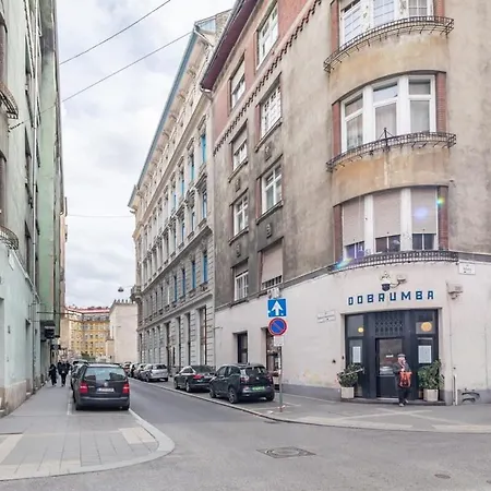 Lägenhet Super New Budapest