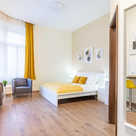 Lägenhet Super New Budapest